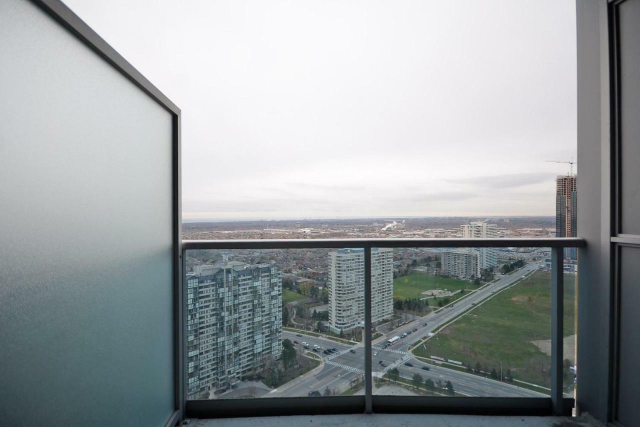 Urban Furnished Suites - Mississauga Dış mekan fotoğraf