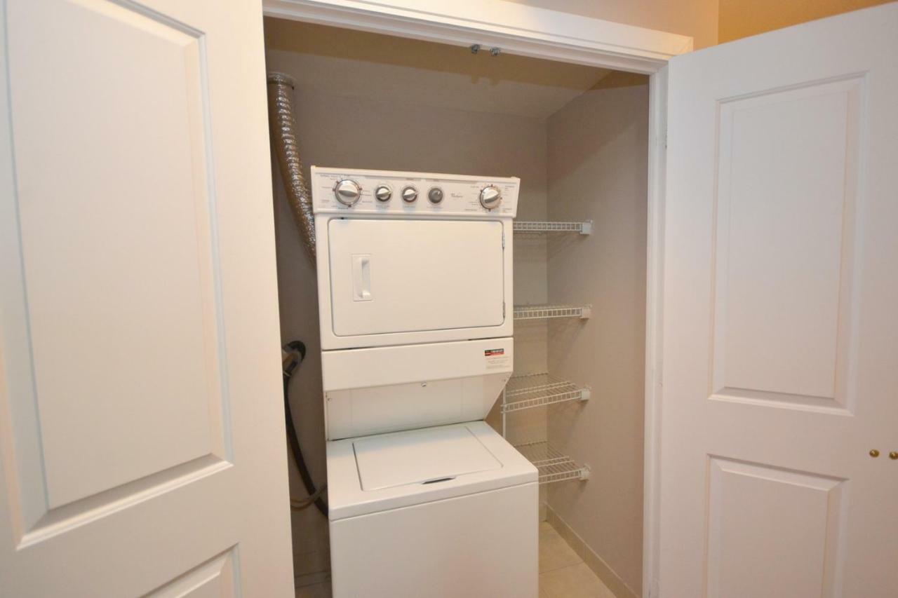 Urban Furnished Suites - Mississauga Dış mekan fotoğraf