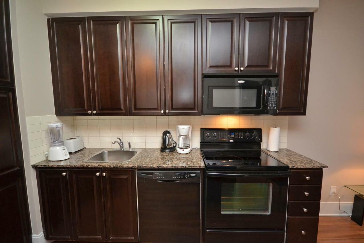 Urban Furnished Suites - Mississauga Dış mekan fotoğraf